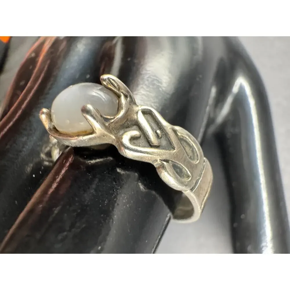 Vtg Sterling Silver 925 Signed Moonstone Irish Celtic Knot Ring Size 10.5